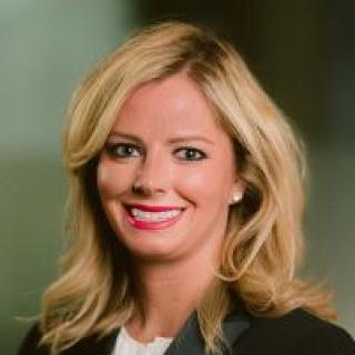 ashley lippincott headshot